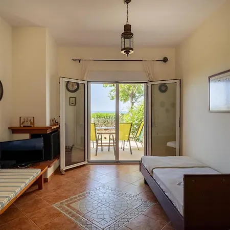 Blue Pearl-beachfront Maisonette Apartmán