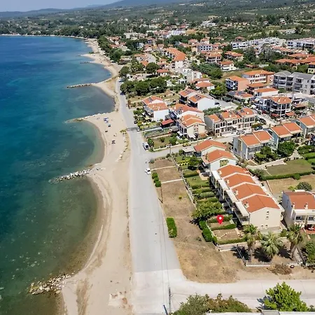 Blue Pearl-beachfront Maisonette Apartamento